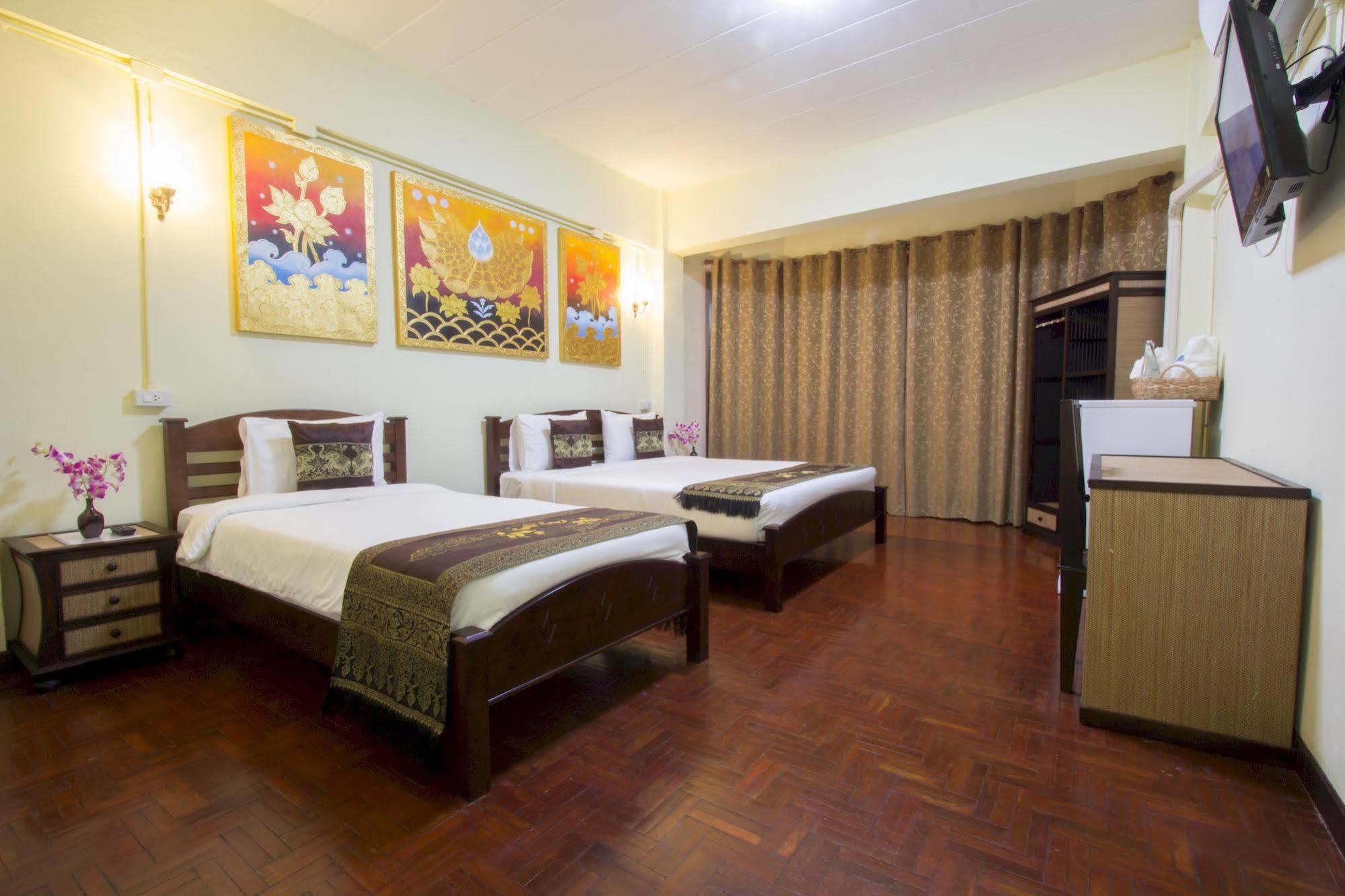 Sasima Bed And Breakfast Chiang Mai Bagian luar foto